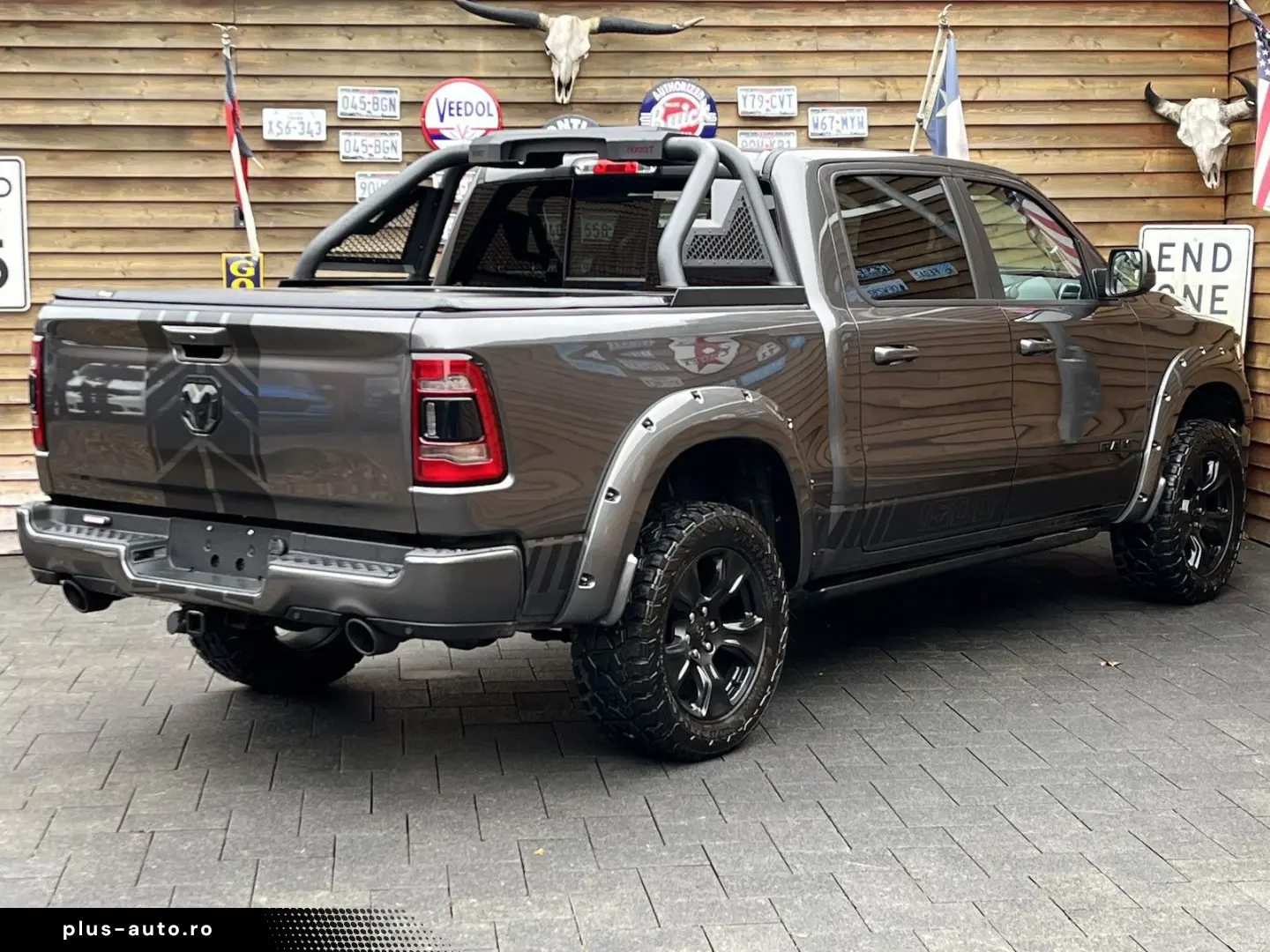 RAM 1500 Laramie 5.7L AHK Memory 4x4 Alpine