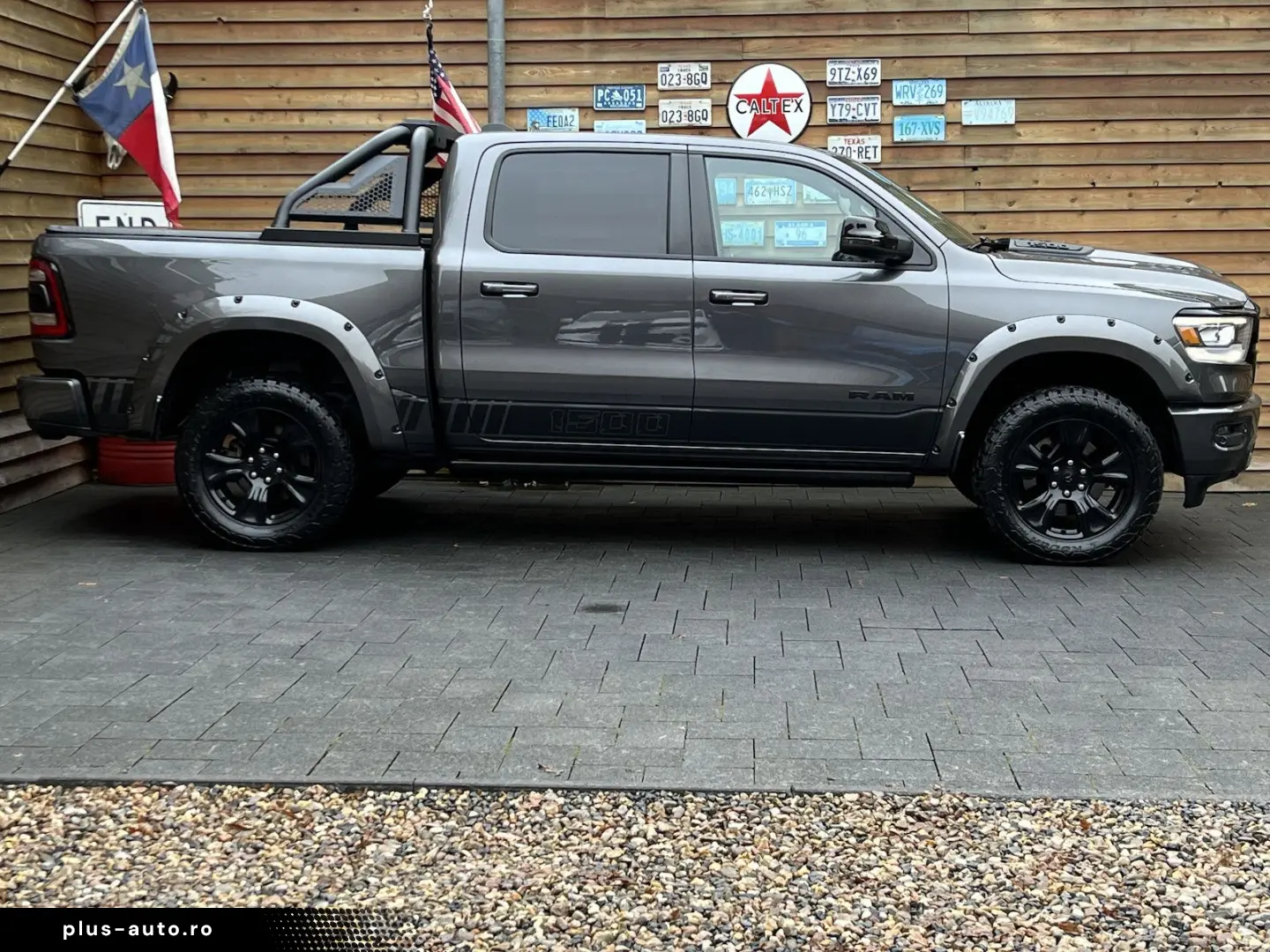 RAM 1500 Laramie 5.7L AHK Memory 4x4 Alpine