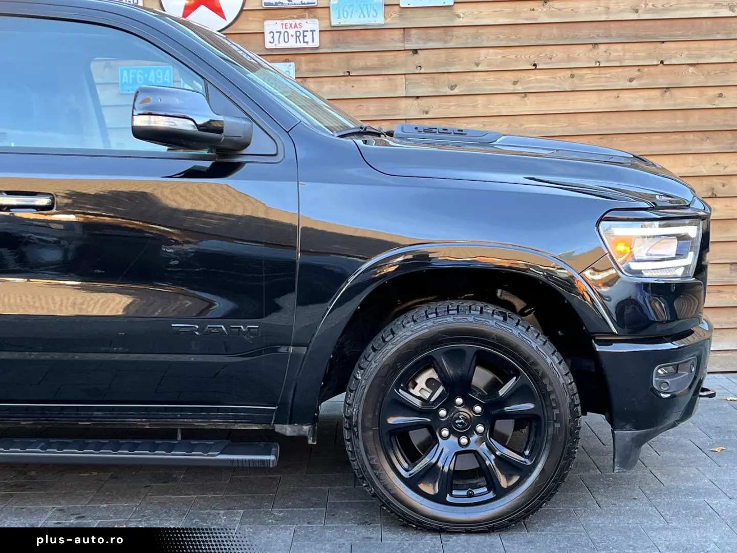 RAM 1500 LARAMIE 5 7 RAMBOX h&k 4x4 AHK LPG PANO