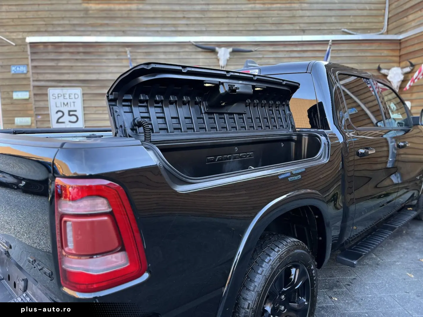 RAM 1500 LARAMIE 5 7 RAMBOX h&k 4x4 AHK LPG PANO