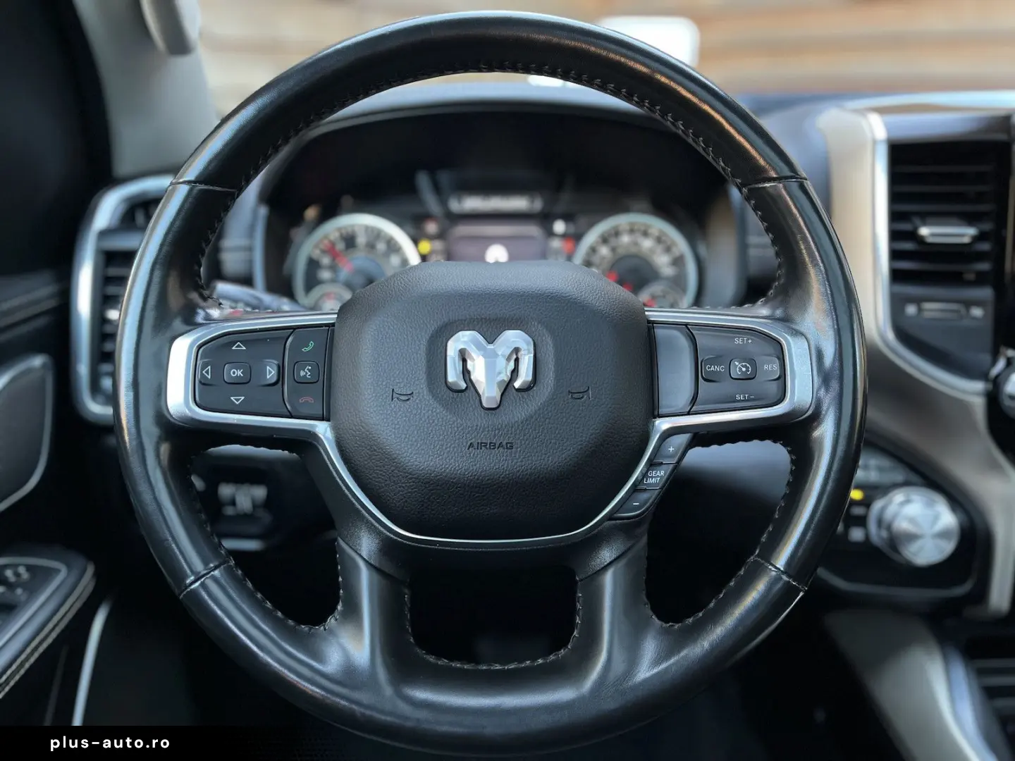 RAM 1500 LARAMIE 5 7 RAMBOX h&k 4x4 AHK LPG PANO