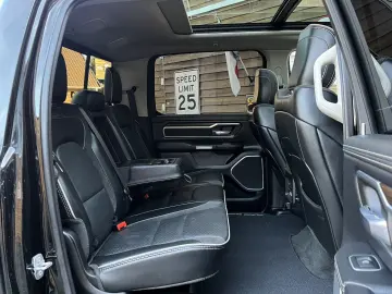 RAM 1500 LARAMIE 5 7 RAMBOX h&k 4x4 AHK LPG PANO