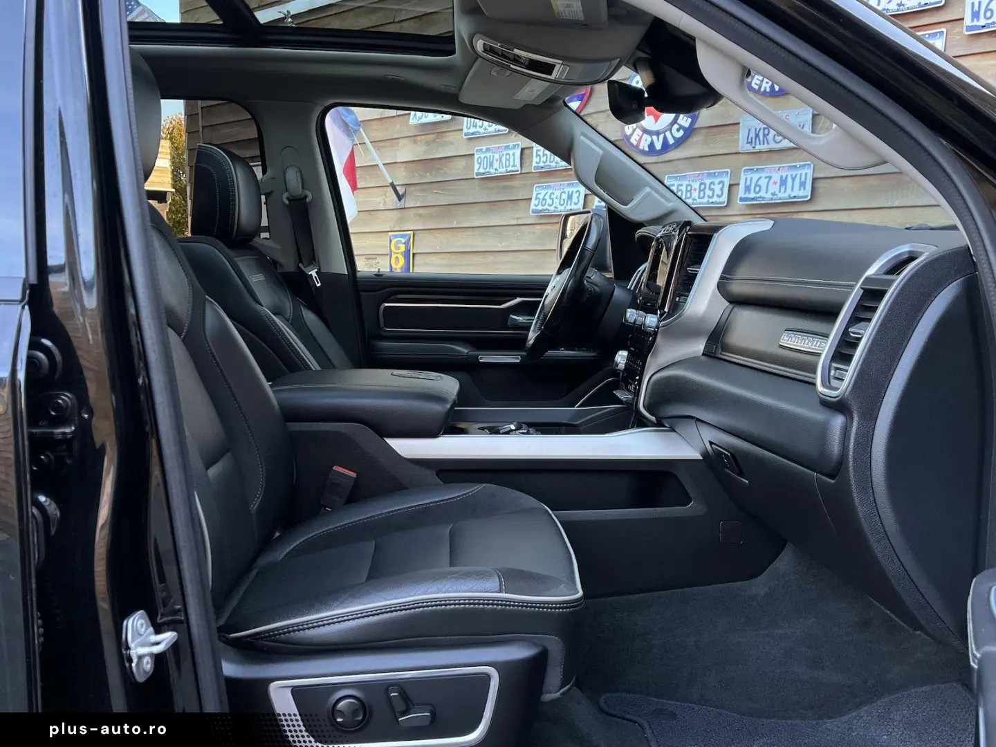 RAM 1500 LARAMIE 5 7 RAMBOX h&k 4x4 AHK LPG PANO