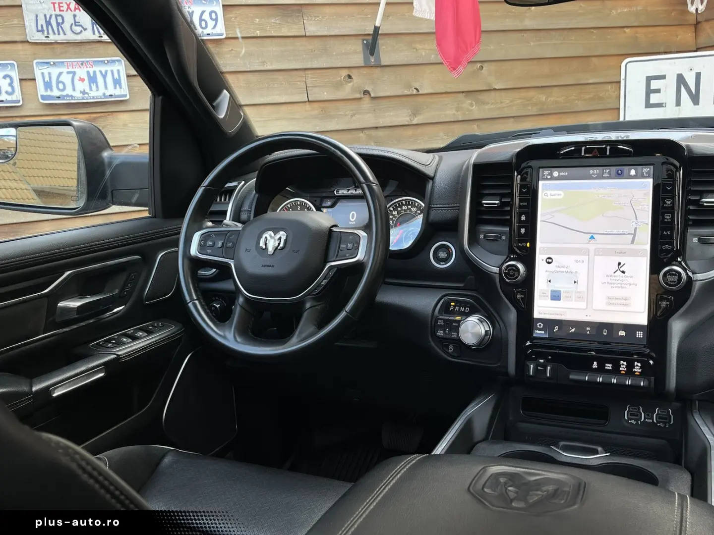 RAM 1500 Laramie Night 5.7L 12´´ Navi 4x4 LPG