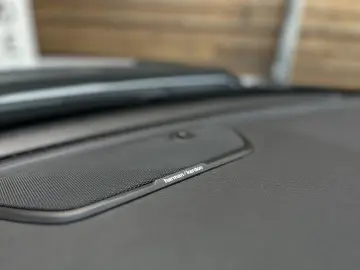 RAM 1500 Laramie Night 5.7L 12´´ Navi 4x4 LPG