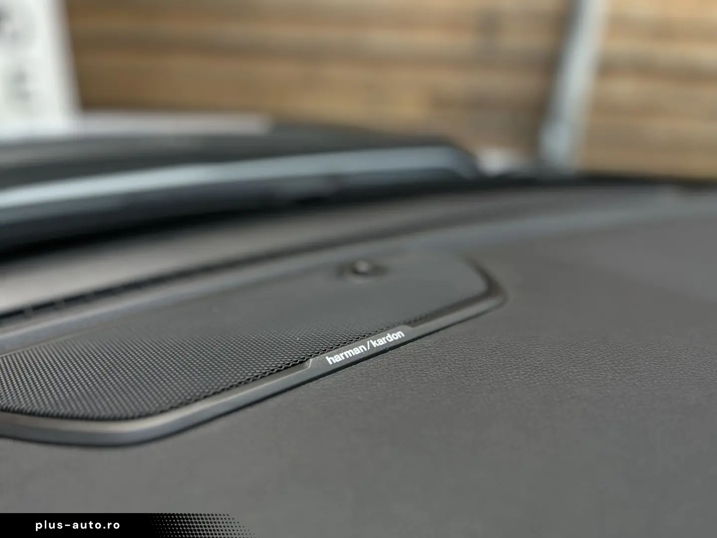 RAM 1500 Laramie Night 5.7L 12´´ Navi 4x4 LPG