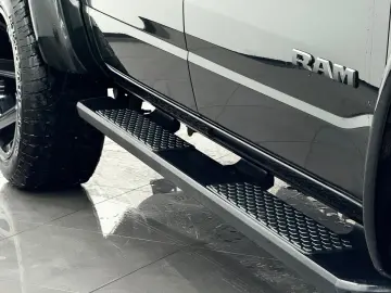 RAM 5.7 V8 HEMI SPORT Unfallfrei MwSt Garantie