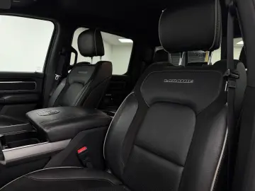 RAM 5.7 V8 HEMI SPORT Unfallfrei MwSt Garantie