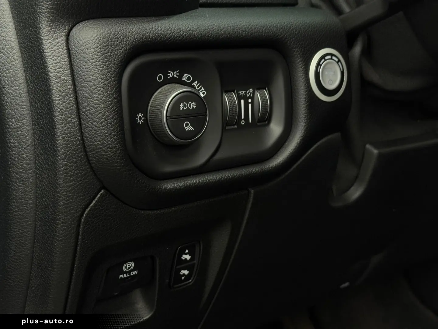 RAM 5.7 V8 HEMI SPORT Unfallfrei MwSt Garantie