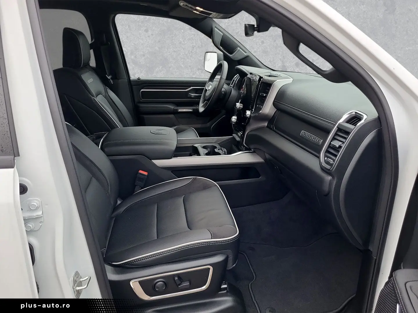 1500 Crew Cab Laramie Sport LPG Tessera Roll