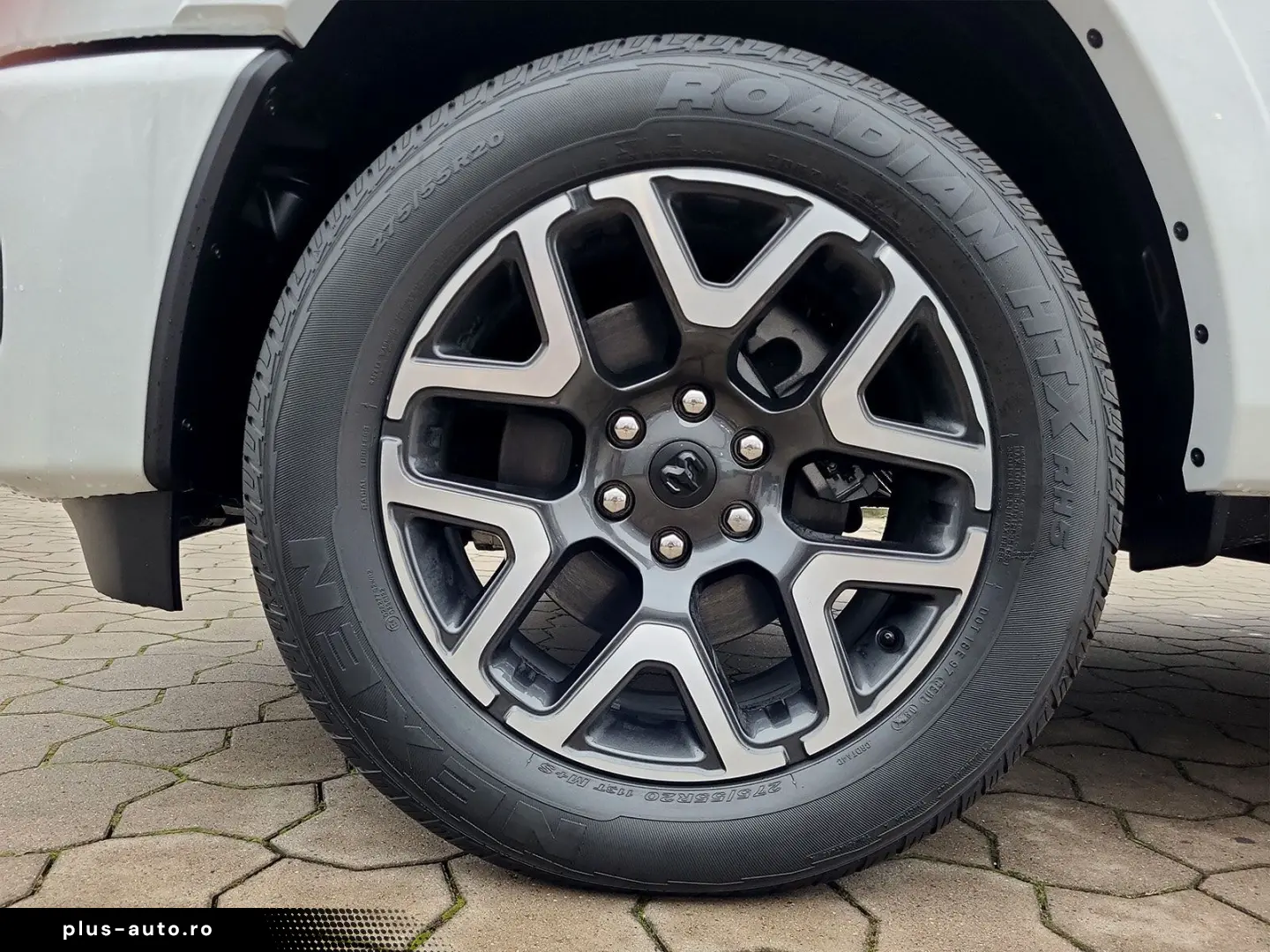 1500 Crew Cab Laramie Sport LPG Tessera Roll