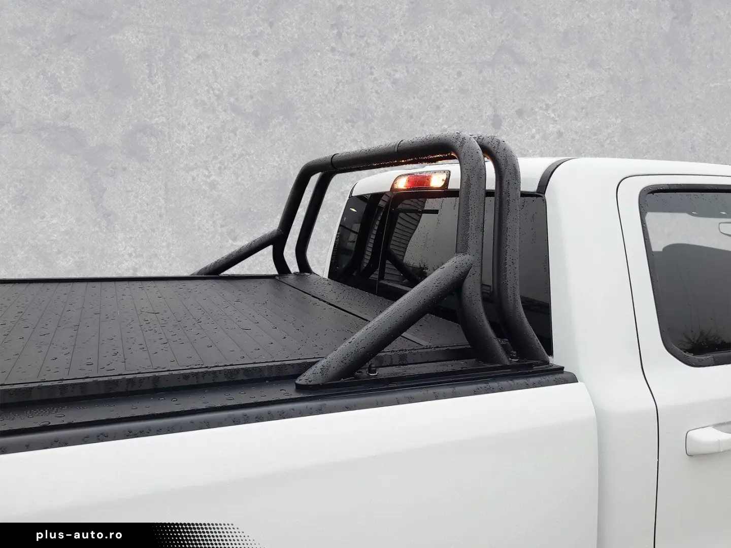 1500 Crew Cab Laramie Sport LPG Tessera Roll