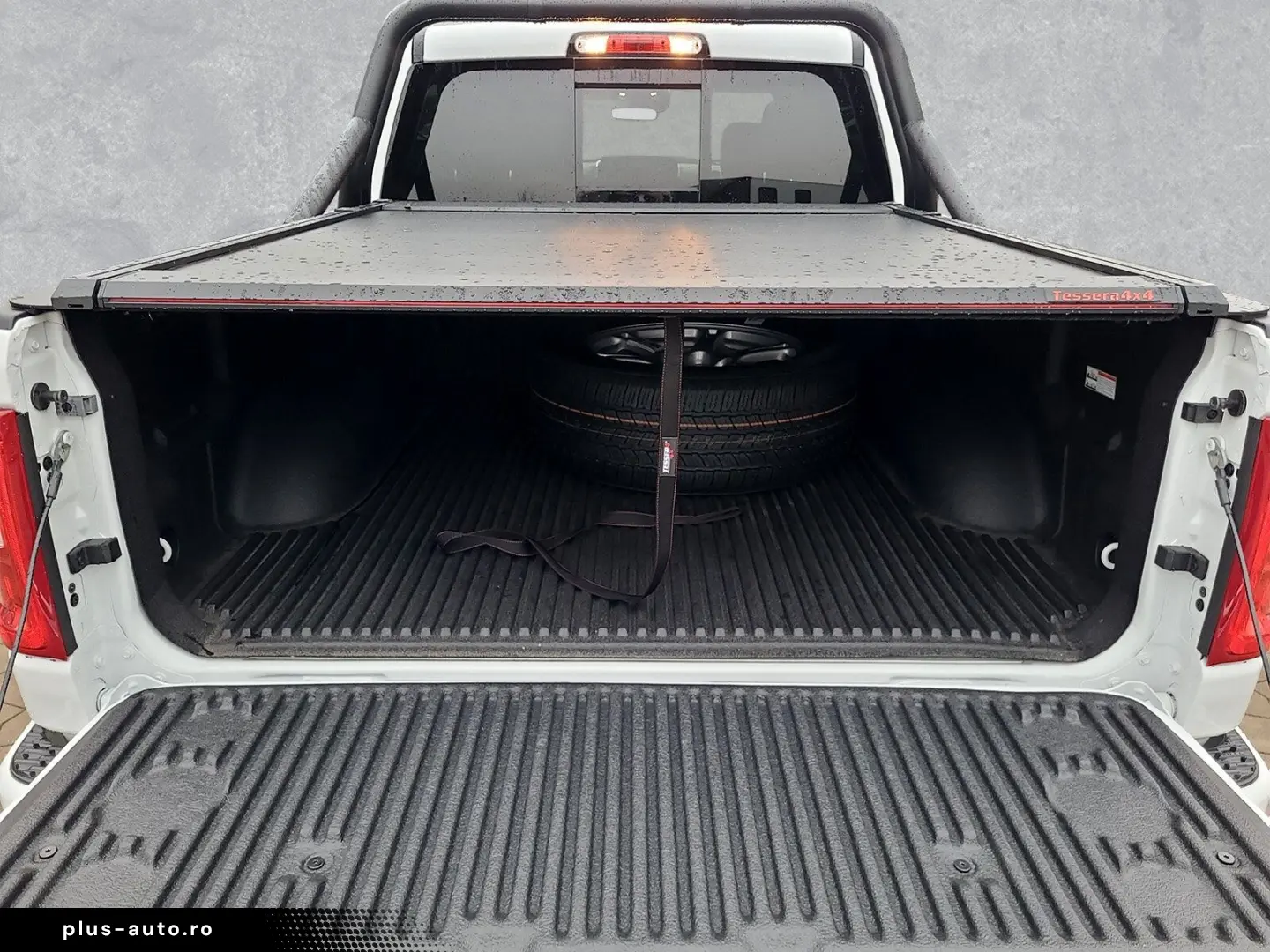 1500 Crew Cab Laramie Sport LPG Tessera Roll