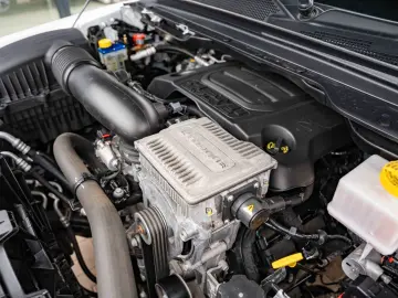 RAM 5 7 Hemi LARAMIE LPG BRC GAS PANO LED KAMERA