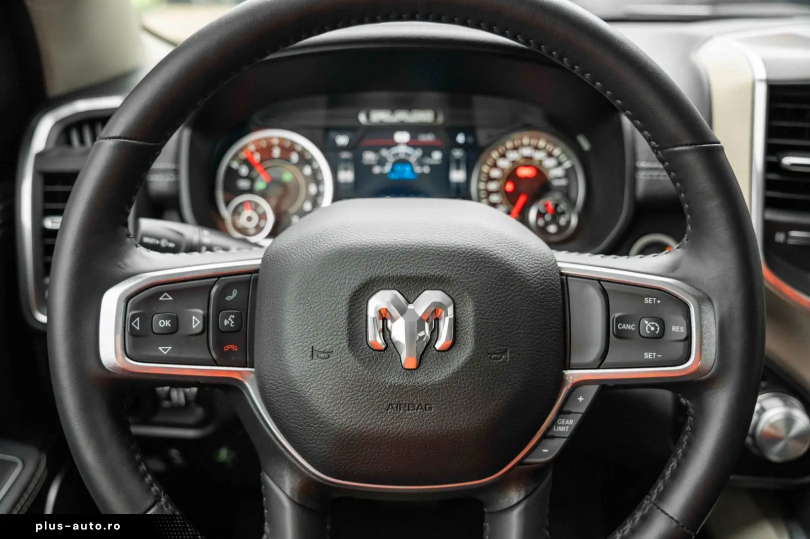 RAM 5 7 Hemi LARAMIE LPG BRC GAS PANO LED KAMERA