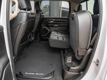 RAM 5 7 Hemi LARAMIE LPG BRC GAS PANO LED KAMERA