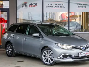 TOYOTA AURIS 1.8 Hybrid