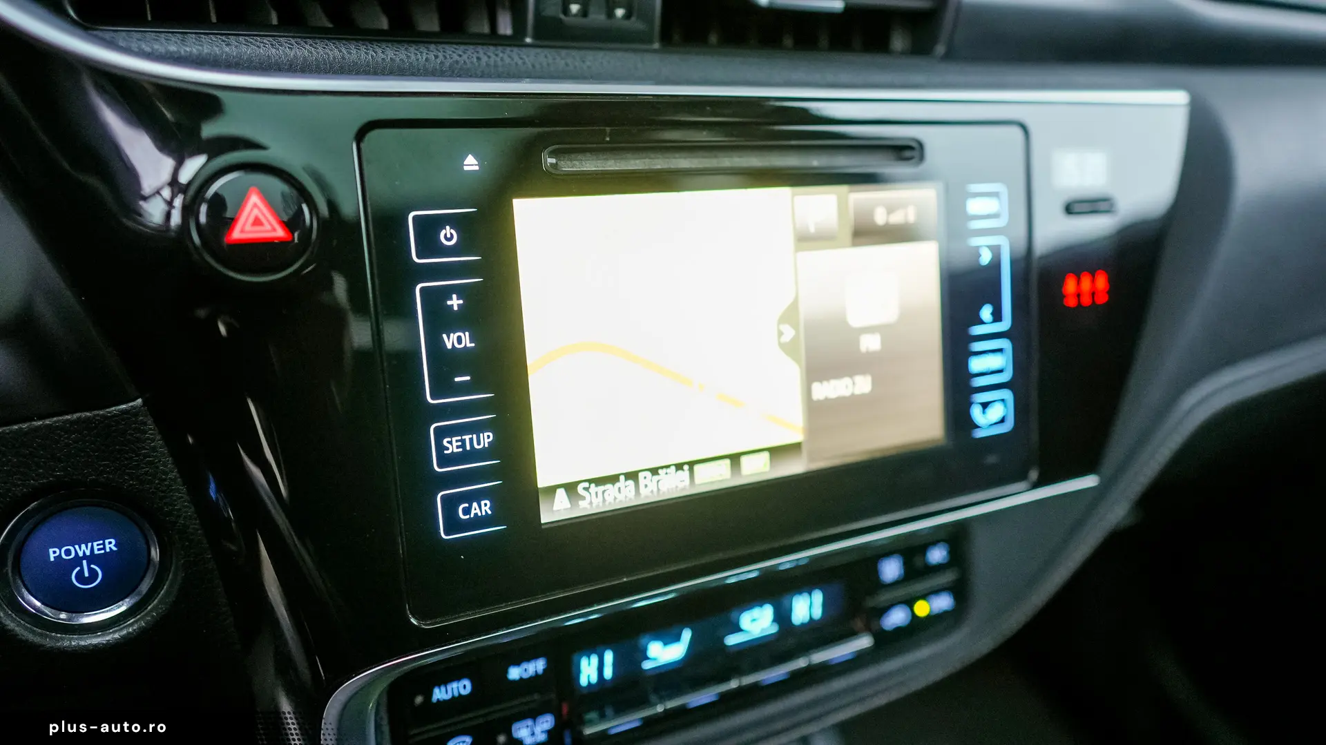 TOYOTA AURIS 1.8 Hybrid