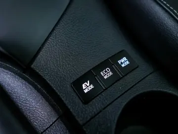 TOYOTA AURIS 1.8 Hybrid