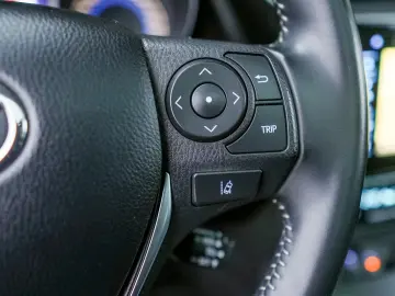 TOYOTA AURIS 1.8 Hybrid