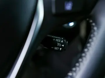 TOYOTA AURIS 1.8 Hybrid