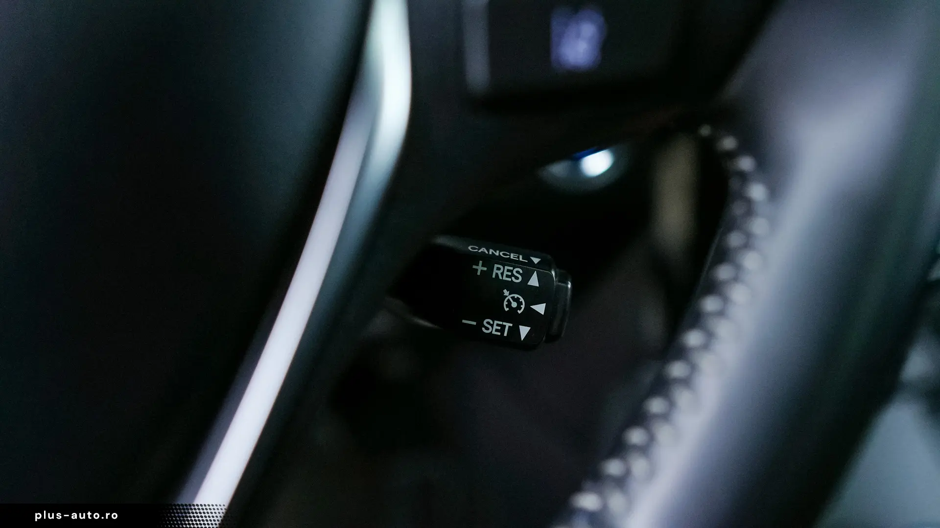 TOYOTA AURIS 1.8 Hybrid