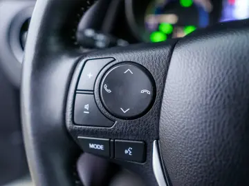 TOYOTA AURIS 1.8 Hybrid