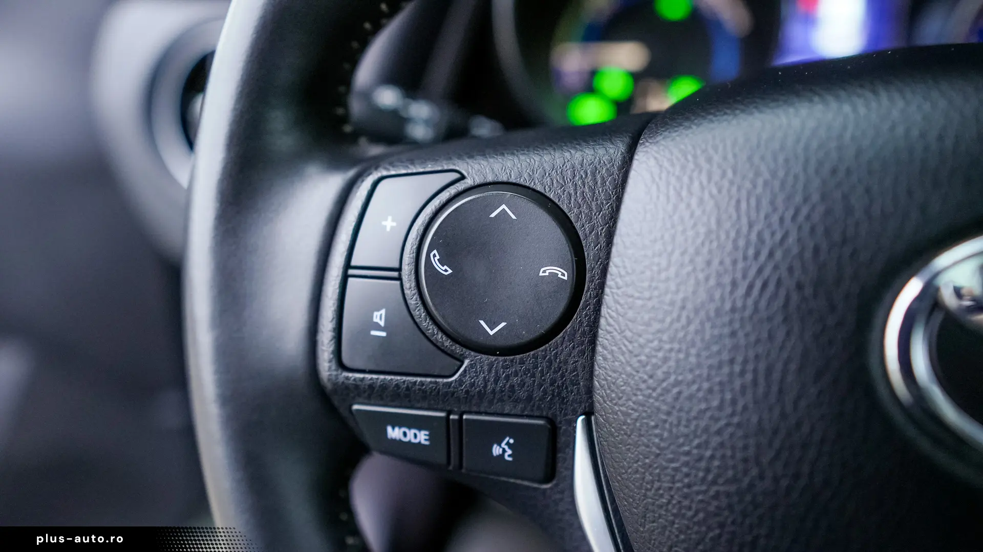 TOYOTA AURIS 1.8 Hybrid