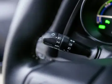 TOYOTA AURIS 1.8 Hybrid