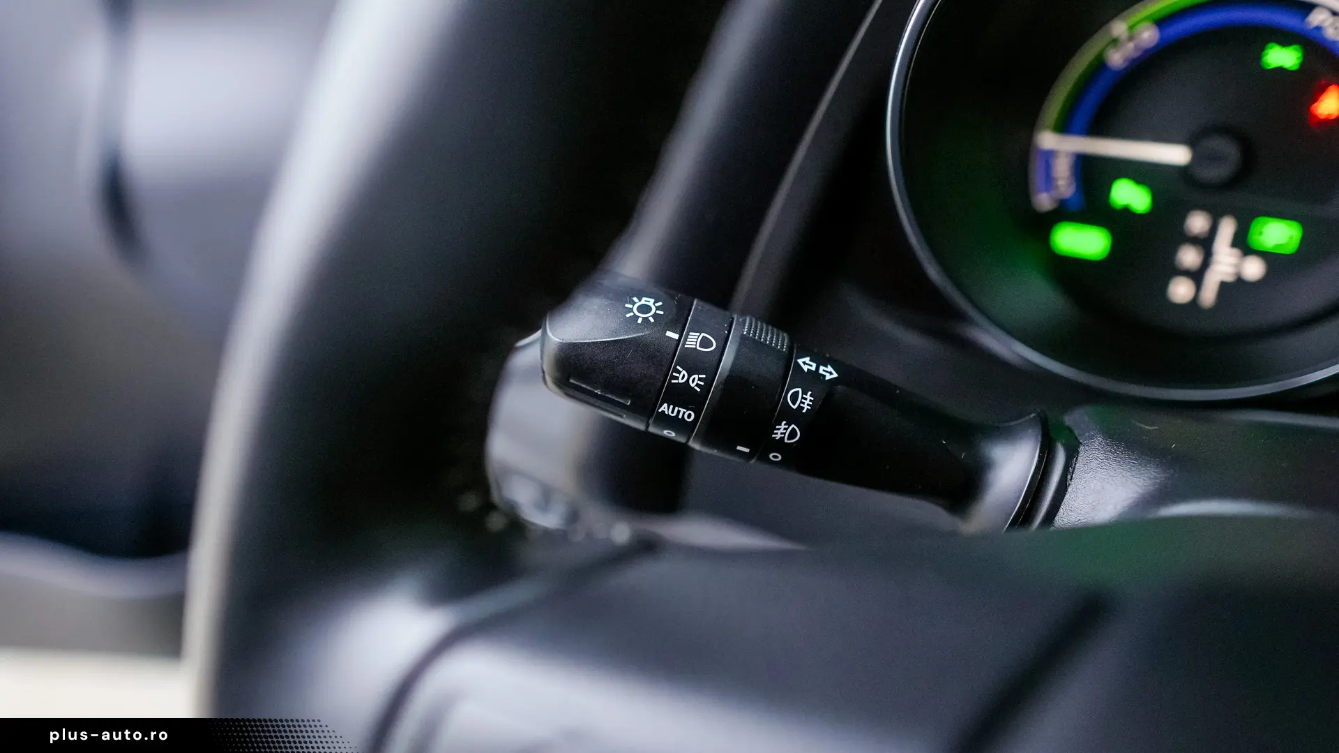 TOYOTA AURIS 1.8 Hybrid