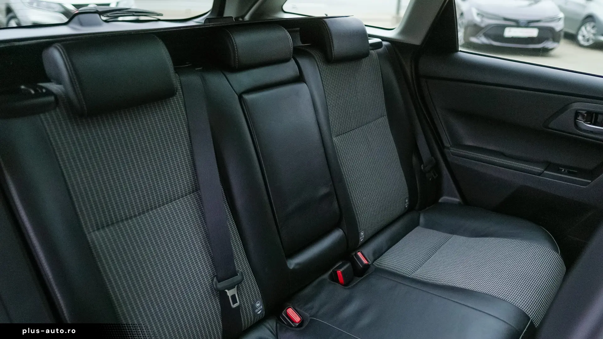 TOYOTA AURIS 1.8 Hybrid