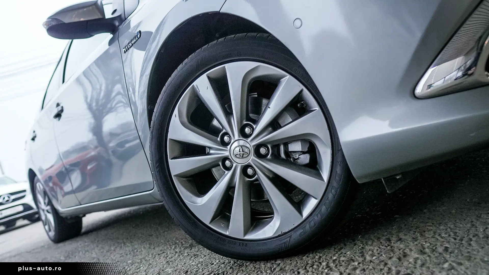 TOYOTA AURIS 1.8 Hybrid