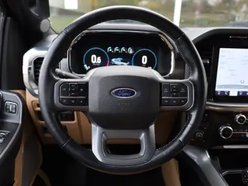 F150 5.0 V8 SuperCrew SHZ SBL B&O TOTW SPUR R18