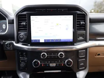 F150 5.0 V8 SuperCrew SHZ SBL B&O TOTW SPUR R18