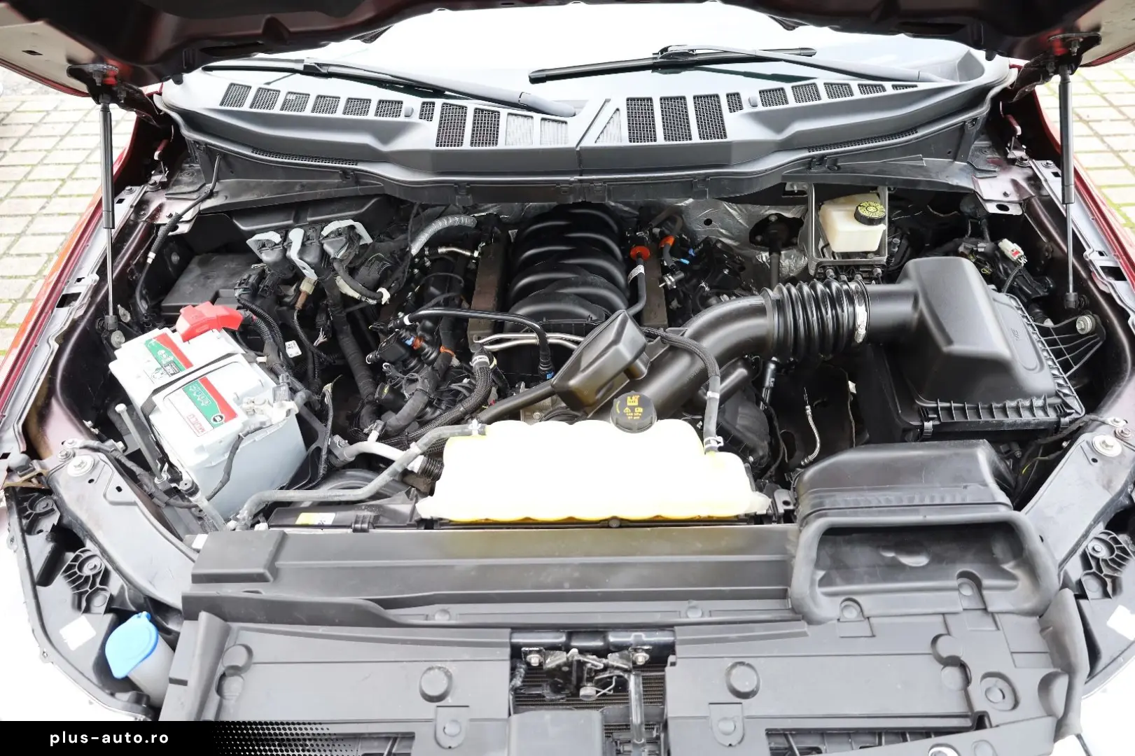 F150 5.0 V8 SuperCrew SHZ SBL B&O TOTW SPUR R18