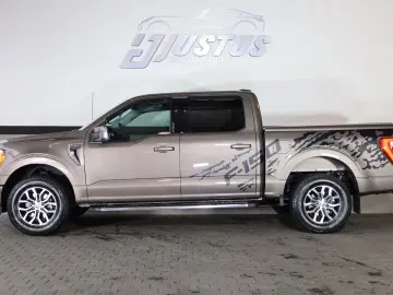 F150 5.0 V8 SuperCrew KAMERA AHK SHZ SBL TTW R18