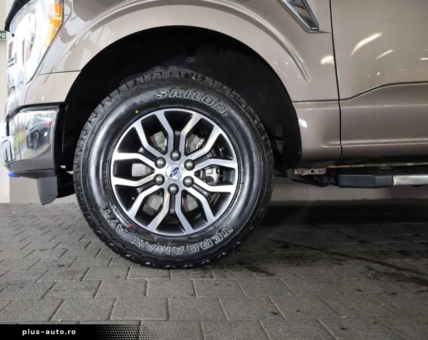 F150 5.0 V8 SuperCrew KAMERA AHK SHZ SBL TTW R18