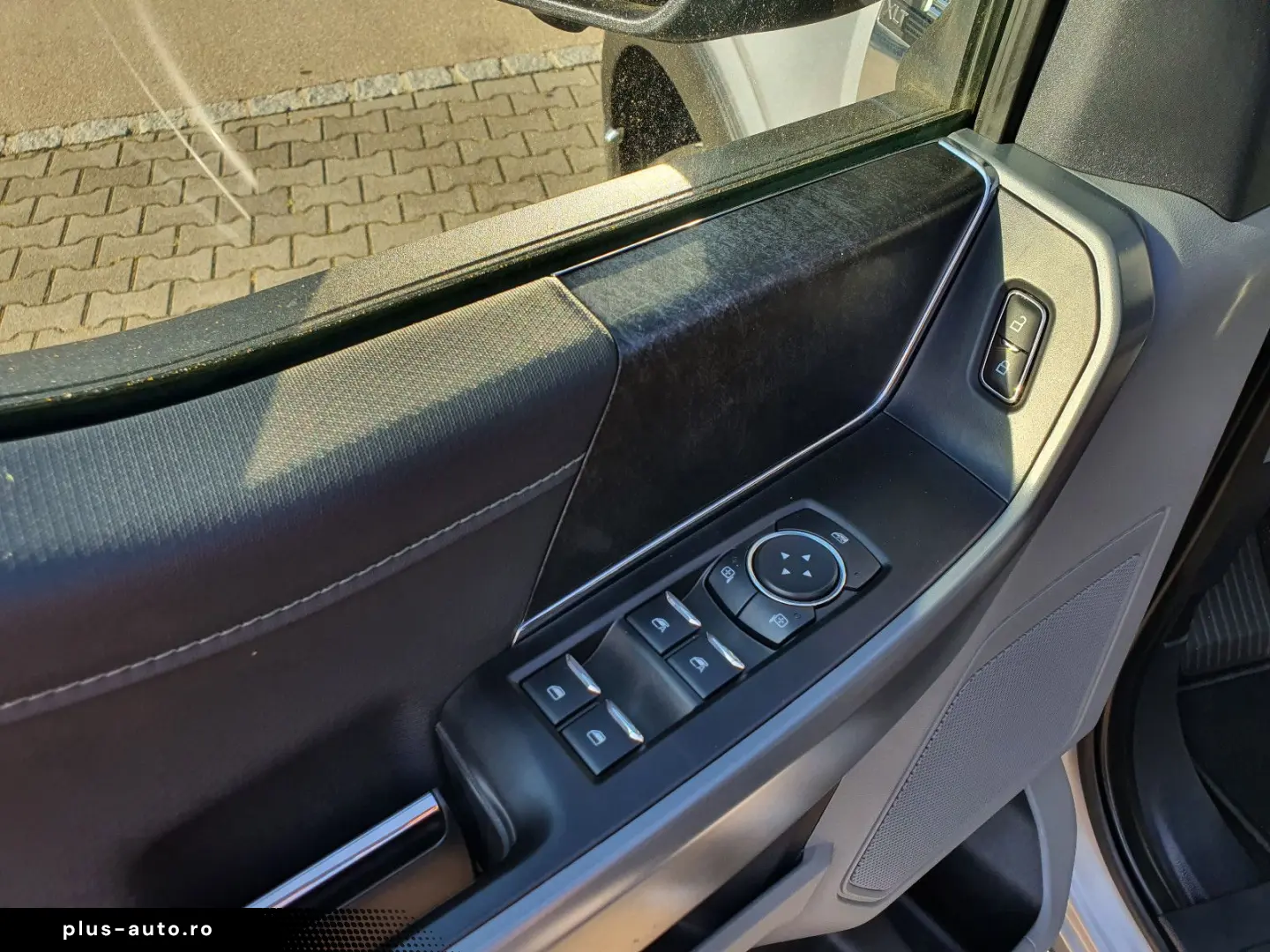 F 150.ACC.4x4SuperCrew10-Gang.360  TOP...