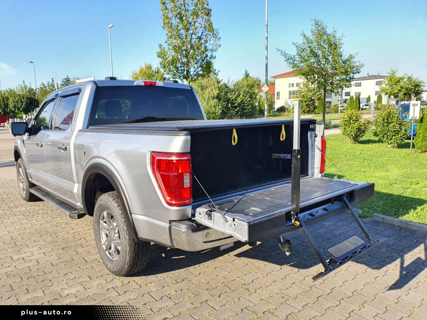 F 150.ACC.4x4SuperCrew10-Gang.360  TOP...