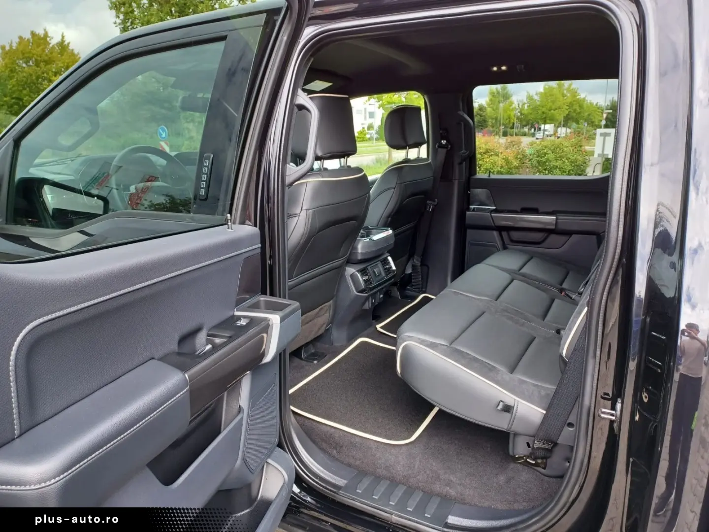 F 150 V8.5 0 4x4 SuperCrew 10-GangAut.LED