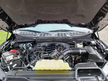 F 150 V8.5 0 4x4 SuperCrew 10-GangAut.LED