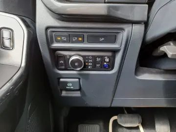 F 150 V8.5 0 4x4 SuperCrew 10-GangAut.LED