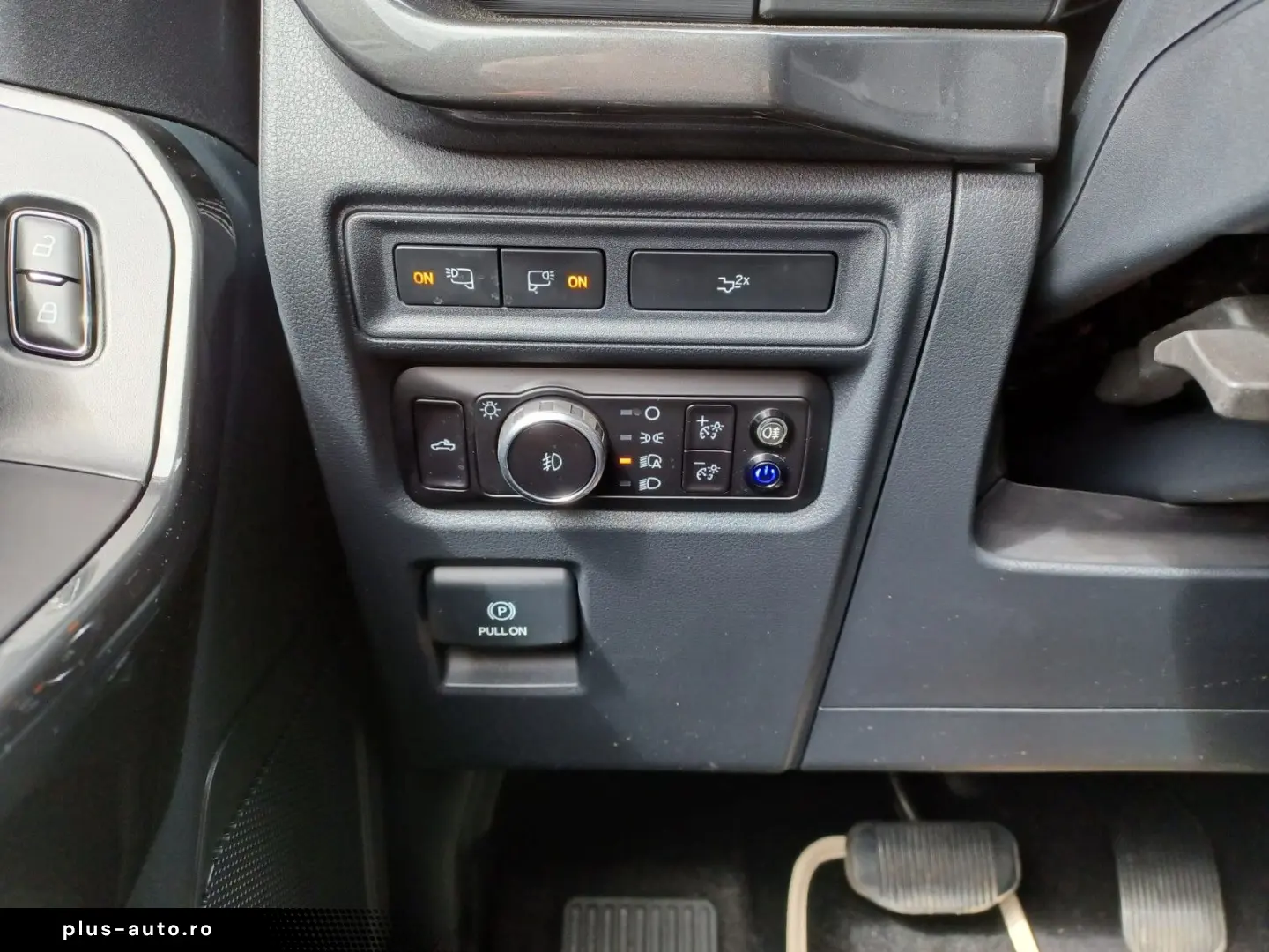 F 150 V8.5 0 4x4 SuperCrew 10-GangAut.LED