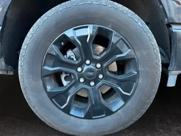 F150 Lariat Crew Cab 4x4 GARANTIE MEMORY PANO