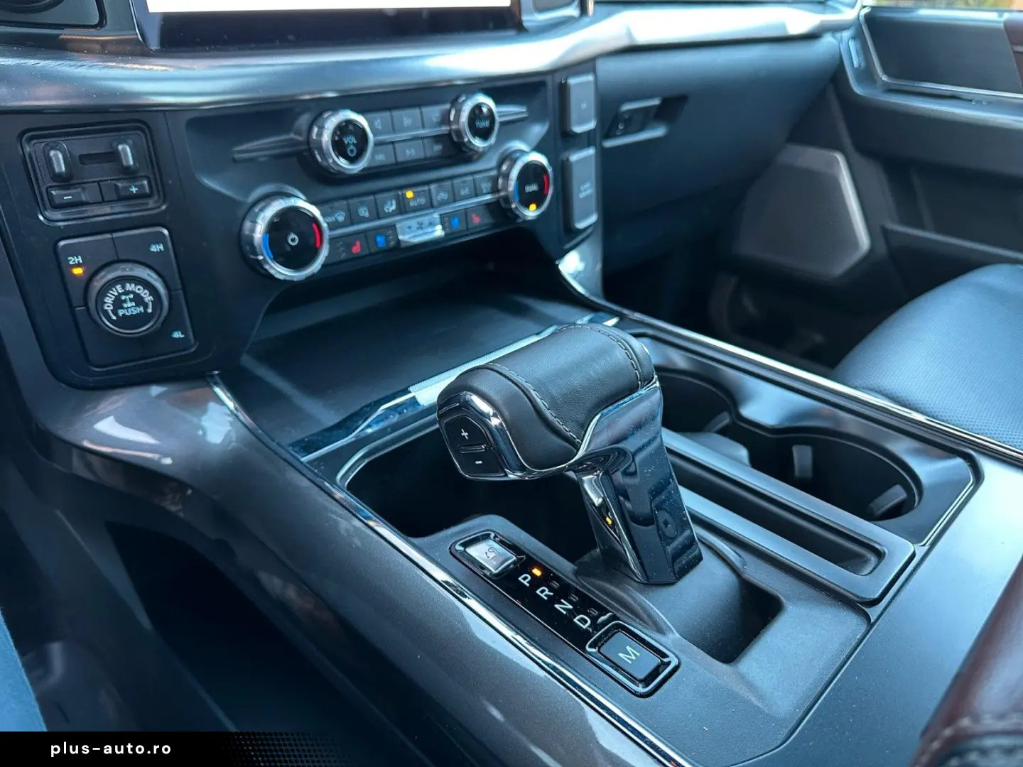 F150 Lariat Crew Cab 4x4 GARANTIE MEMORY PANO