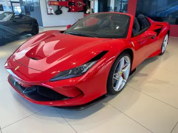 F8 Spider DCT Lift Carbon 360  AFS Garantie 2J.