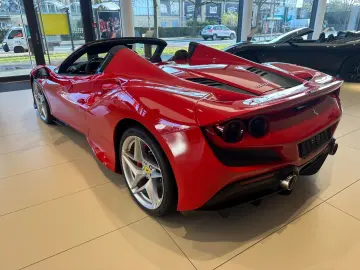 F8 Spider DCT Lift Carbon 360  AFS Garantie 2J.