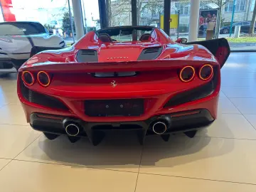 F8 Spider DCT Lift Carbon 360  AFS Garantie 2J.