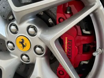 F8 Spider DCT Lift Carbon 360  AFS Garantie 2J.