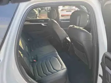 Touareg V6 3.0 TDI R-Line 4M AHK Memory Navi DC